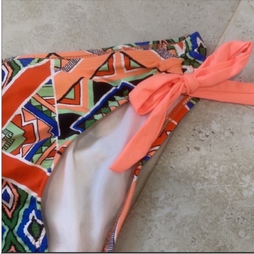 Colorful Geometric Bikini Bottom - Picture 2 of 5